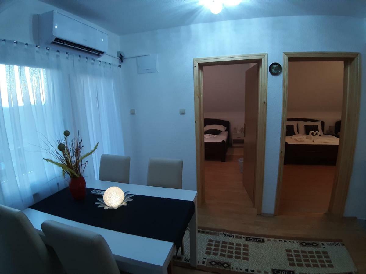 House Jelena&Marija Lägenhet Rakovica Exteriör bild