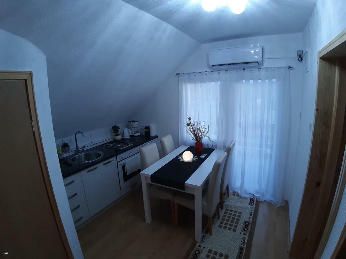 House Jelena&Marija Lägenhet Rakovica Exteriör bild